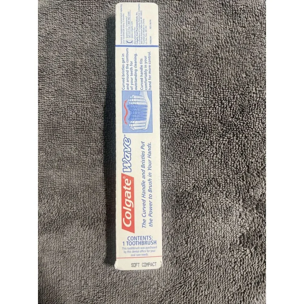 Colgate Wave Toothbrush Soft Compact Head Comfort Fit Curved Bristles Colors NOS